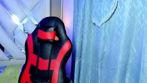 nati_fresh online show from February 5, 8:23 pm