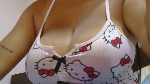 Snapshot of natty_01 chatting on September 14, 5:16 am natalia online show from September 14, 5:16 am
