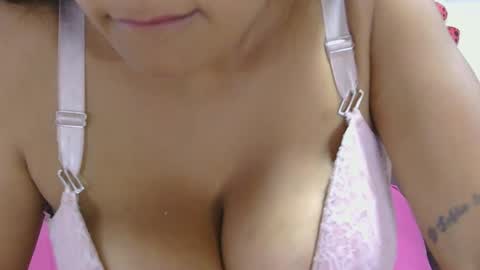 Snapshot of natty_01 chatting on October 2, 3:44 am natalia online show from October 2, 3:44 am