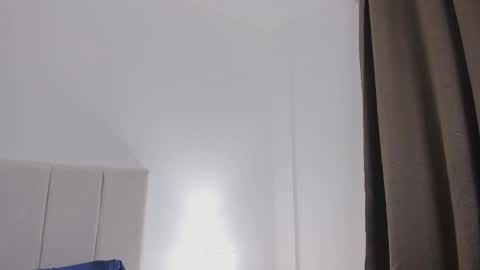 Nathalie online show from February 2, 9:14 pm