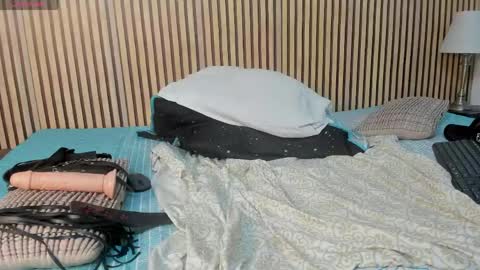 naty bustos online show from May 22, 3:37 am