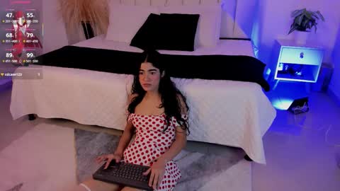naty_rose23 online show from March 25, 6:49 am