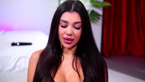 Naty online show from October 9, 9:02 am