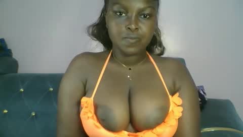 naughti_garlie online show from March 22, 4:35 pm