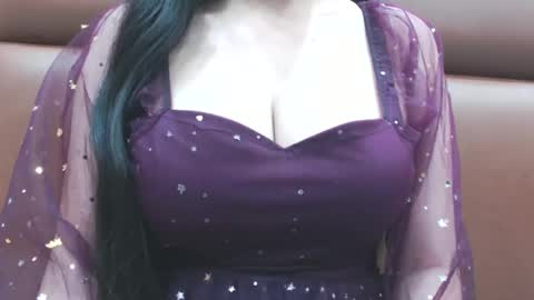 Snapshot of naughty_love489696 chatting on January 19, 4:25 pm riya online show from January 19, 4:25 pm