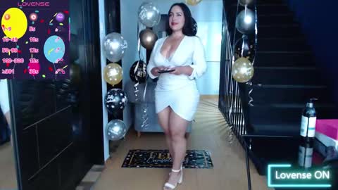 Mariana online show from November 4, 1:27 pm