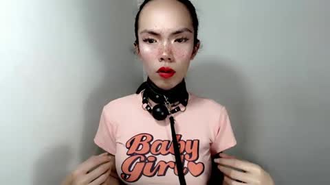 naughtypetiteangel online show from November 4, 1:10 am