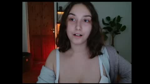 Ella - Naughty Rapunzel online show from December 16, 10:29 am