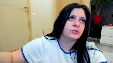 Eliza online show from March 3, 7:09 pm