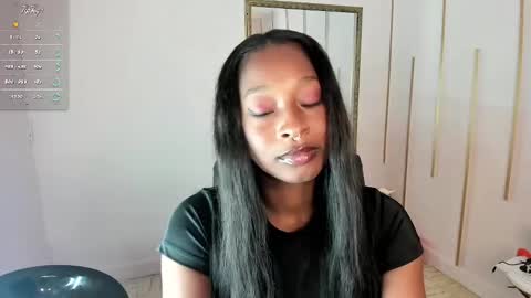 Nayaris 3 online show from February 11, 3:51 pm