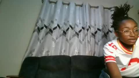 nayela_ online show from February 22, 11:11 am