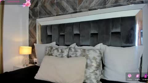    online show from March 17, 11:47 am