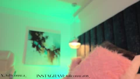 Snapshot of naylapot_ chatting on September 29, 1:16 pm Juli online show from September 29, 1:16 pm