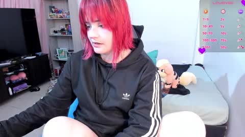 Geek Nicole    im Neeko UwU online show from September 8, 5:01 pm