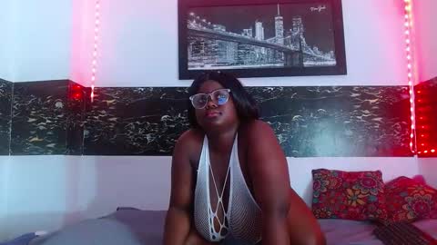  CHIKY  online show from March 20, 3:33 am