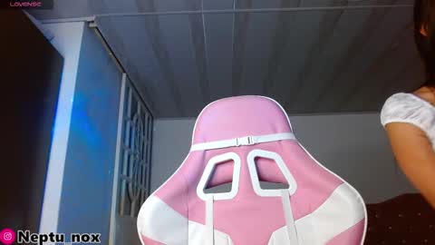 Neptu noxx online show from February 3, 1:38 am