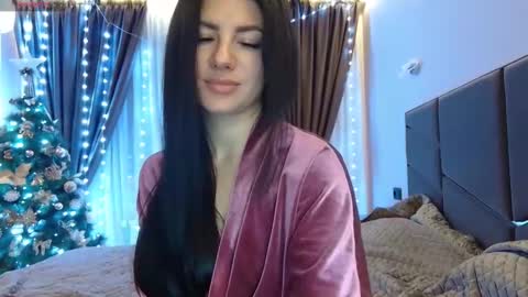 Nessy online show from December 27, 7:35 pm