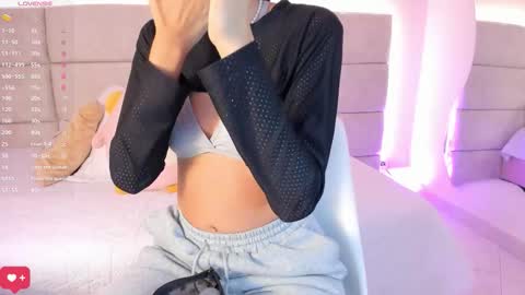 Nia online show from January 14, 12:21 pm