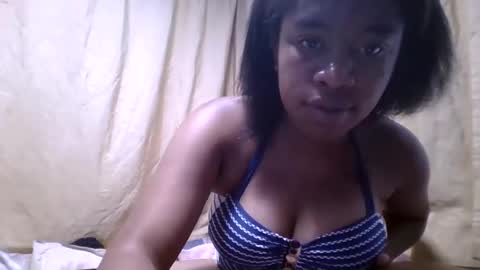 nicelly01 online show from April 5, 5:56 pm