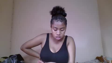 nicelly01 online show from May 30, 8:01 am