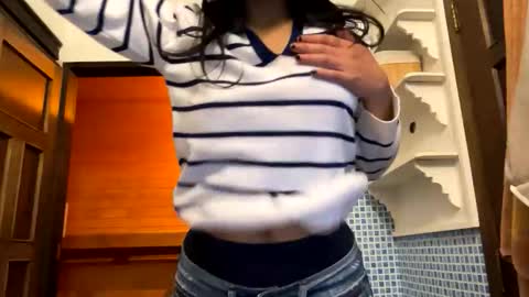 Just Nicki online show from May 9, 5:20 am