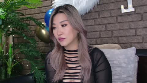 Nicky online show from December 16, 3:11 pm