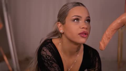 Nicky online show from September 28, 11:10 pm