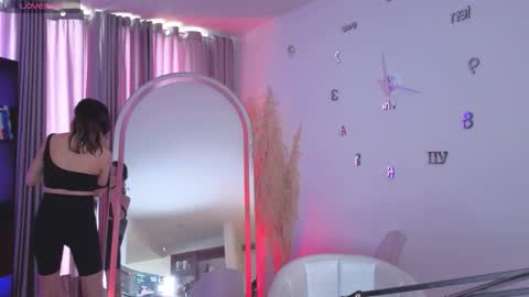 Nicky online show from October 28, 5:41 pm