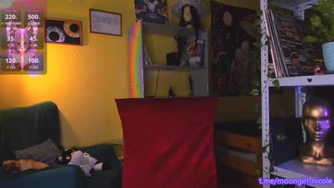 Nicole online show from November 16, 6:19 pm