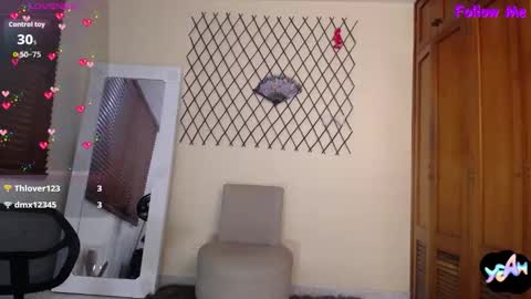 Nicole Santana online show from November 5, 10:26 pm