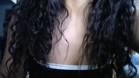 Snapshot of nicoleebon chatting on October 24, 9:44 pm Nicole online show from October 24, 9:44 pm