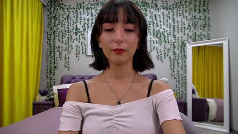 Nicole online show from February 3, 6:24 am