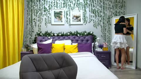 Nicole online show from December 23, 5:11 pm