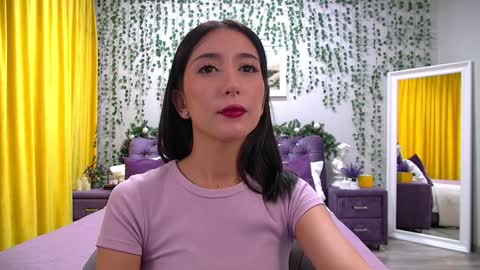 Nicole online show from December 9, 4:58 pm