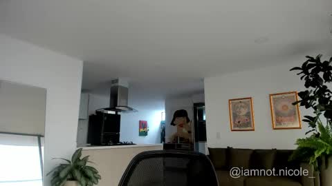 Nicole Manson online show from February 14, 5:37 pm