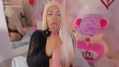 Andrea give it a thumbs up please its important  online show from February 12, 5:47 pm