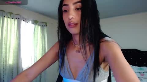 Nicole online show from December 13, 7:53 pm