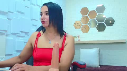 Snapshot of nicoljaramillo618307 chatting on February 26, 8:46 pm NICOL-JARAMILLO online show from February 26, 8:46 pm