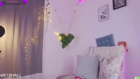 Nicolle online show from February 28, 12:37 pm