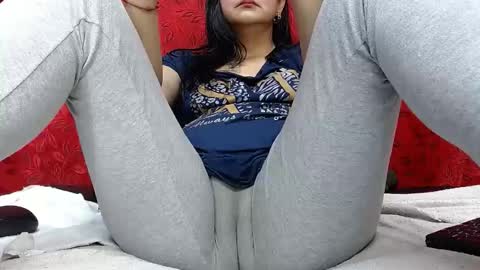 NICOLLE online show from November 7, 11:09 pm