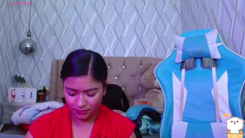 Nicolle Miley online show from February 12, 10:56 am