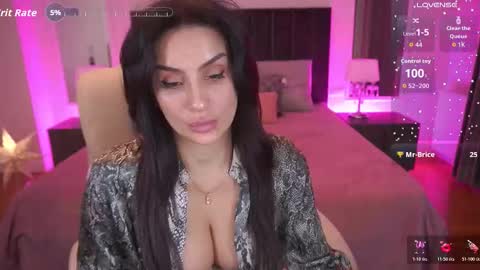 Nicole online show from December 20, 7:01 am