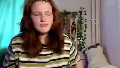 Zoe online show from July 16, 1:48 pm