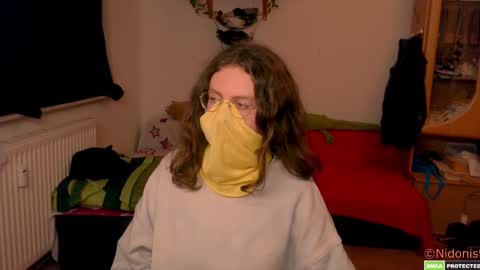 Snapshot of nidonist chatting on January 9, 8:11 pm nidonist online show from January 9, 8:11 pm