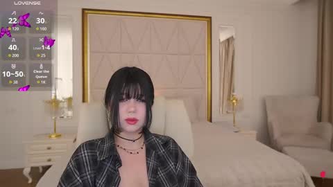 Aylin online show from April 7, 8:55 pm