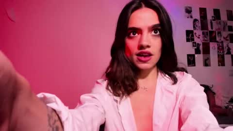 Daisy online show from November 26, 2:29 pm