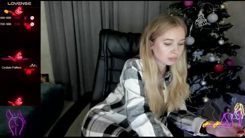 nigo_nika online show from January 8, 2:32 pm