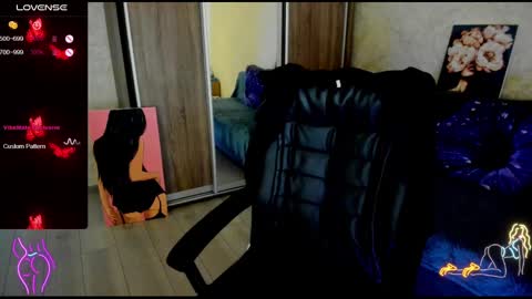 Snapshot of nigo_nika chatting on December 7, 11:40 am nigo_nika online show from December 7, 11:40 am
