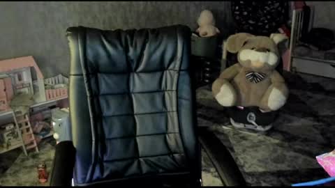 nigo_nika online show from April 23, 9:39 pm