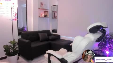 Snapshot of niicoleta chatting on October 4, 8:02 pm Niicoleta online show from October 4, 8:02 pm
